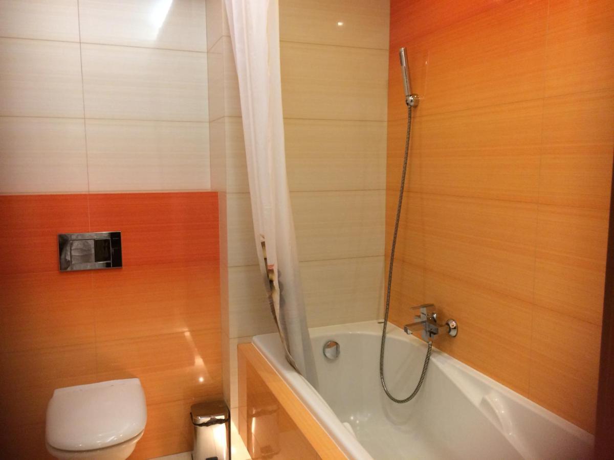 키엘체 Apartament "Cleopatra" Z Garazem Podziemnym, Faktury Vat 아파트 외부 사진