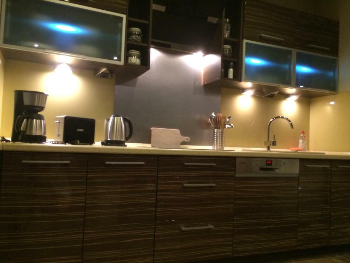 키엘체 Apartament "Cleopatra" Z Garazem Podziemnym, Faktury Vat 아파트 외부 사진