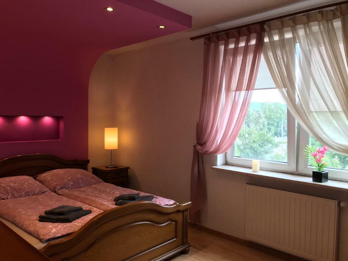 키엘체 Apartament "Cleopatra" Z Garazem Podziemnym, Faktury Vat 아파트 외부 사진